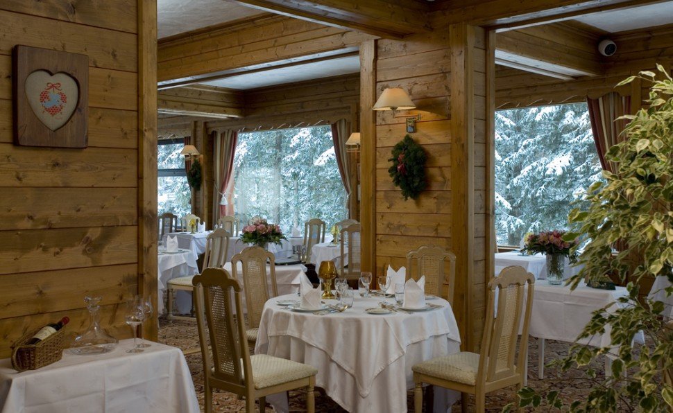 Hotel Les Ducs de Savoie Courchevel 1850 in Courchevel