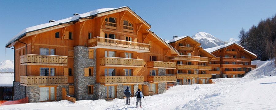 Chalets de Montalbert 12C in La Plagne