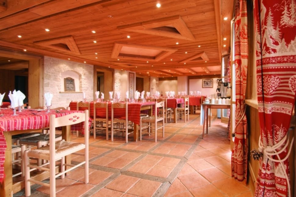 Chalet Cascades in Courchevel