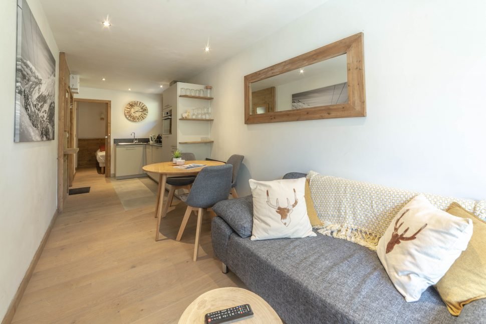 Apartment Les 3 Marches in Meribel