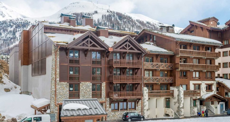 chalet hotel ducs de savoie exterior view
