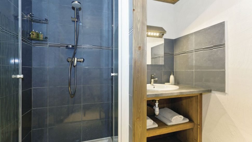 Chalet Les Cimes Blanches Plagne 1800 in La Plagne