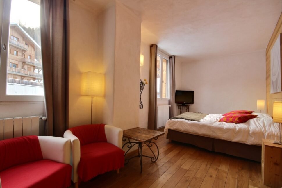Chalet Penaroya in La Plagne 1800